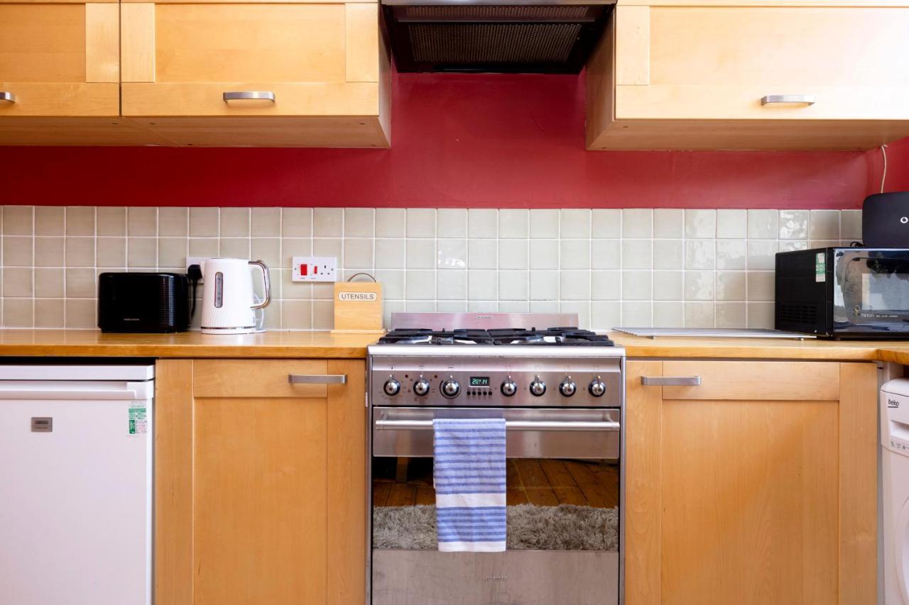 Joivy Old Town 1-Bed Apartment With Stunning Views Edinburg Exteriör bild
