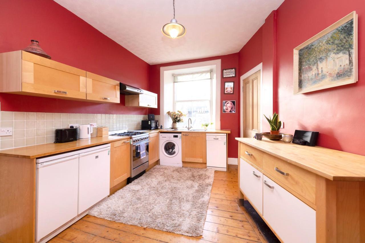 Joivy Old Town 1-Bed Apartment With Stunning Views Edinburg Exteriör bild