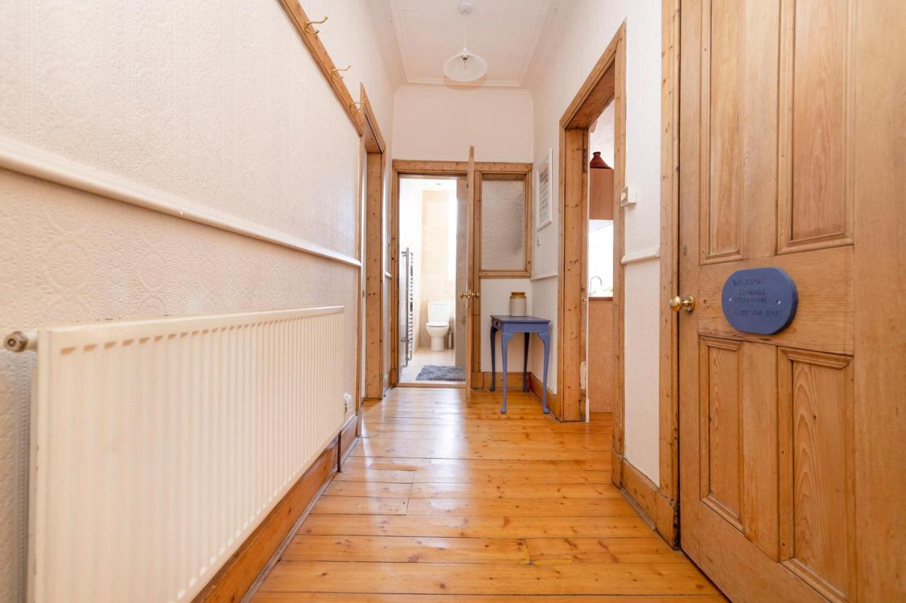 Joivy Old Town 1-Bed Apartment With Stunning Views Edinburg Exteriör bild
